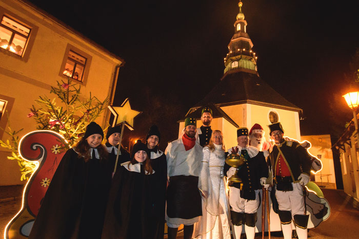 Kurrende, Miner and Angel in front of the Seiffen Church